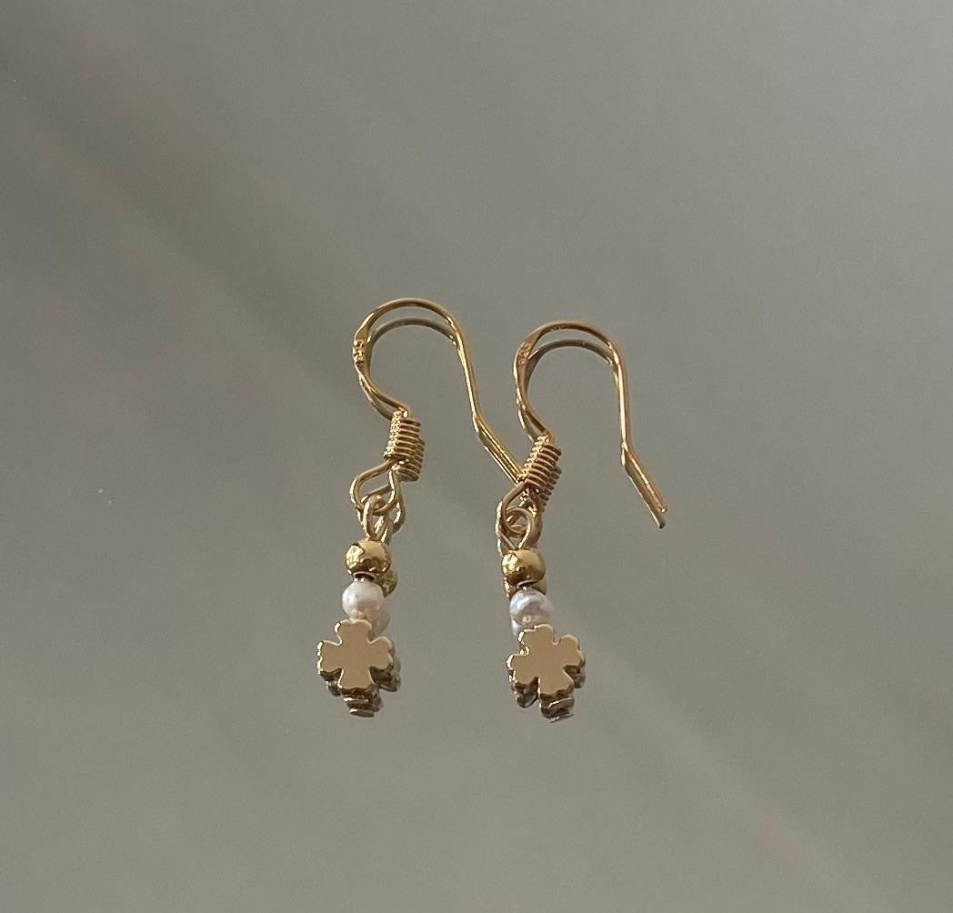 MERAKI DESIGNS- Clover Necklace & Earrings Set