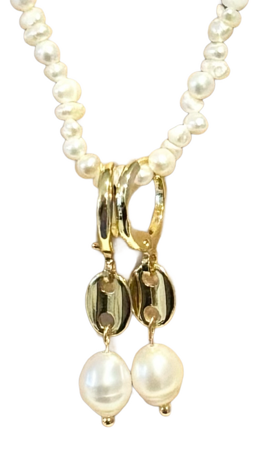 MERAKI DESIGNS- Gold Beauty Earrings